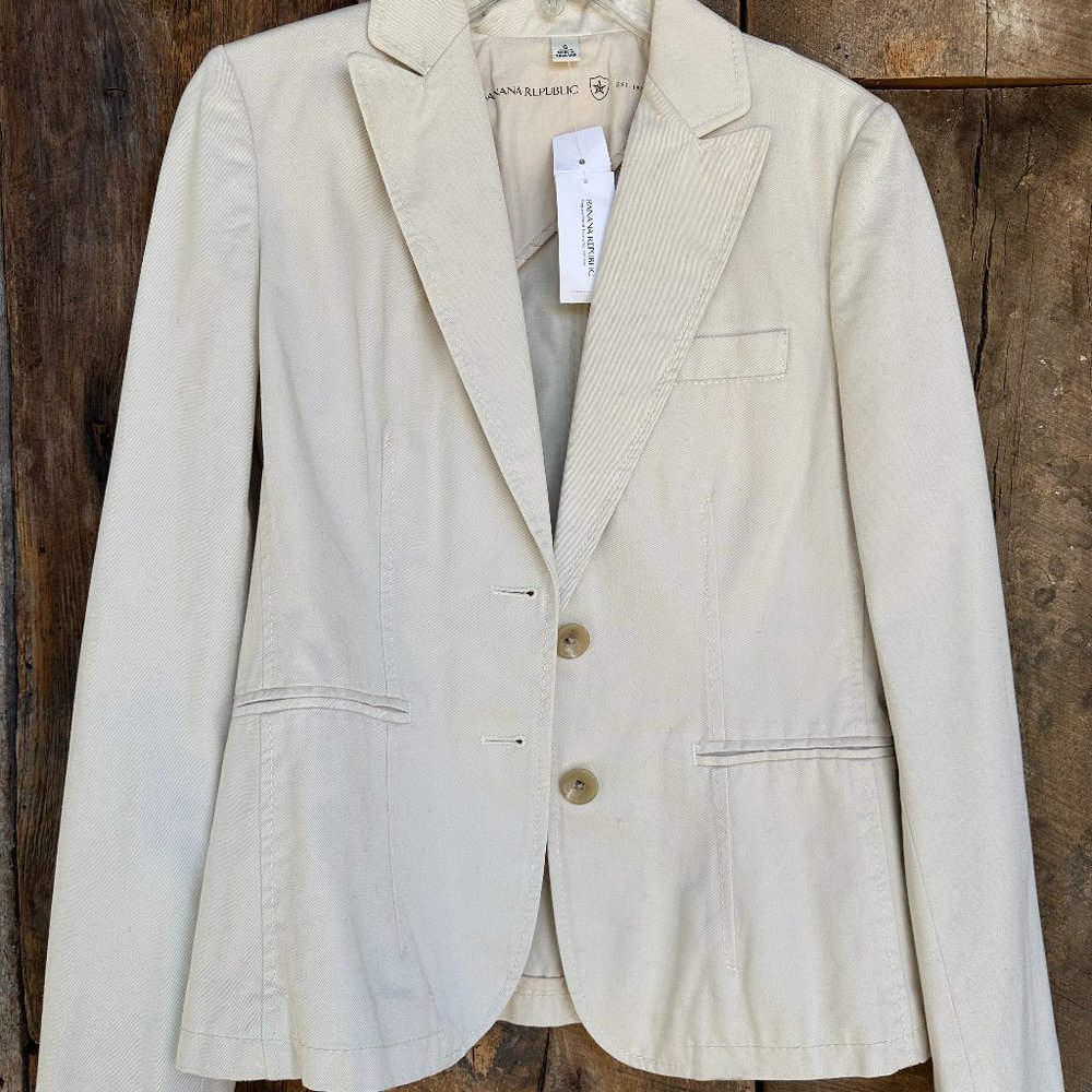 Banana Republic cream blazer